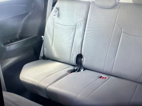 Used 2025 Toyota Sienna XLE FWD image 13