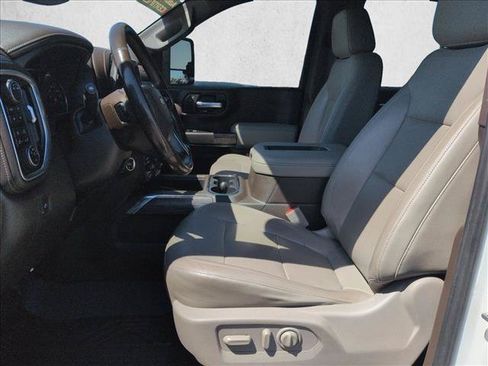 Used 2020 Chevrolet Silverado 1500 LTZ w/ LTZ Premium Package AWD/4WD image 24