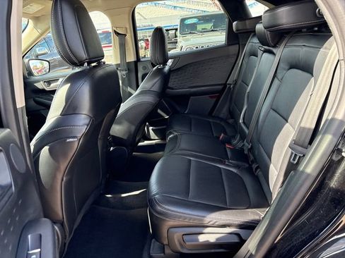 Used 2020 Ford Escape Titanium AWD/4WD image 20