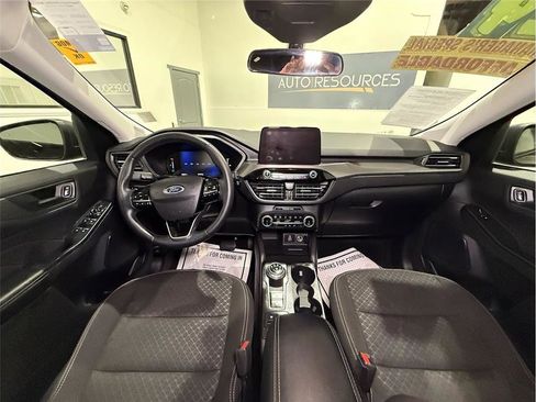 Used 2024 Ford Escape Active image 17