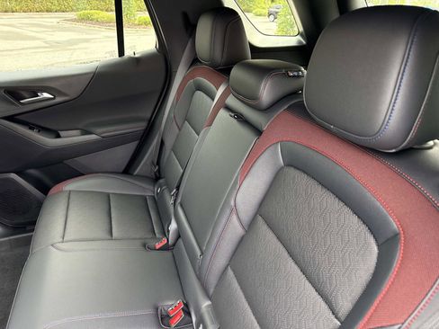 New 2026 Chevrolet Equinox RS w/ Convenience Package III FWD image 11