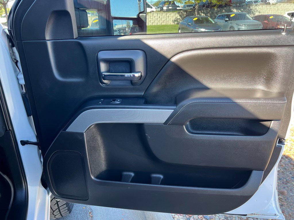 Used 2018 Chevrolet Silverado 2500 LT w/ All Star Edition AWD/4WD image 24