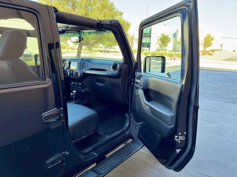 Used 2013 Jeep Wrangler Unlimited Sport AWD/4WD image 41