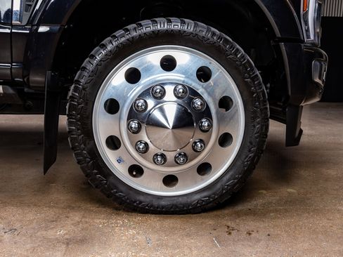 Used 2025 Ford F450 Platinum w/ Platinum Plus Package image 11