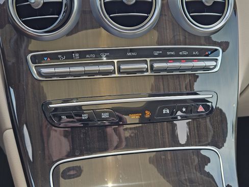 Used 2022 Mercedes-Benz GLC 300 image 20