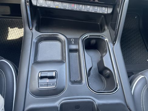 Certified 2025 GMC Sierra 2500 AT4X AWD/4WD image 43