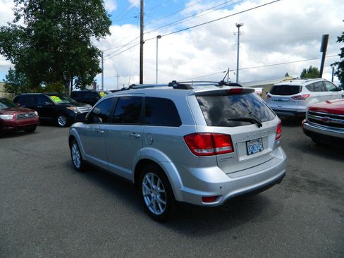 Used 2013 Dodge Journey R/T image 6