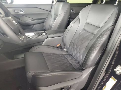 New 2026 Nissan Rogue Platinum AWD/4WD image 15