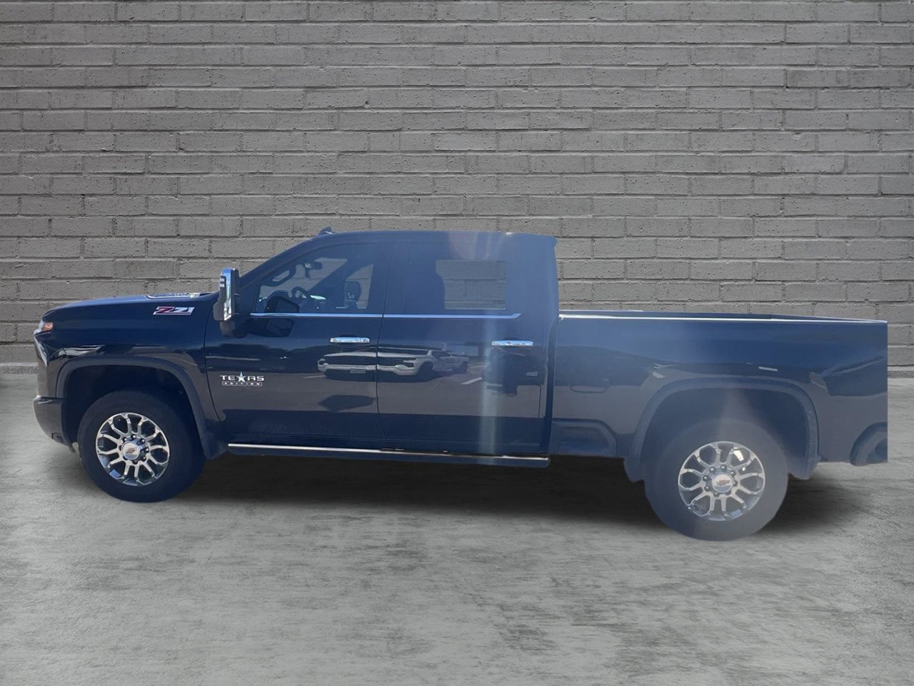 Used 2026 Chevrolet Silverado 2500 LTZ w/ Z71 Chrome Sport Edition AWD/4WD image 14