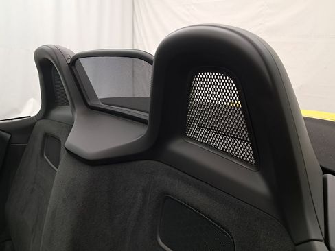 Used 2013 Porsche Boxster S image 8