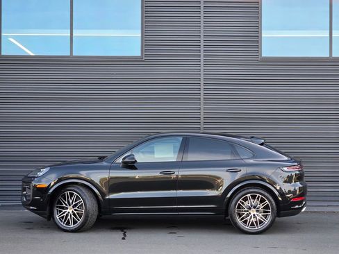 New 2026 Porsche Cayenne Coupe AWD/4WD image 2