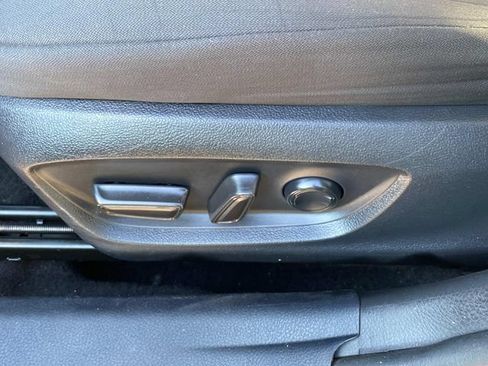 Used 2021 Toyota Camry LE w/ Convenience Package FWD image 14