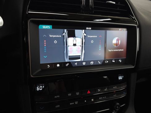 Used 2019 Jaguar F-PACE Portfolio AWD/4WD image 32