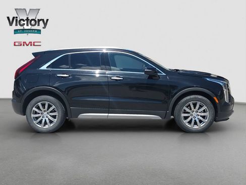 Used 2022 Cadillac XT4 Premium Luxury w/ Safety Alert Package AWD/4WD image 18