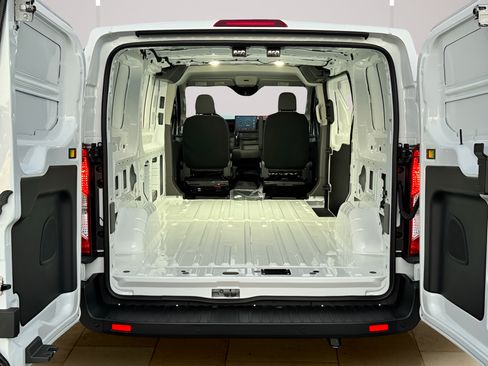 New 2026 Ford Transit 150 Low Roof RWD image 33