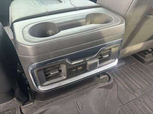 Used 2022 GMC Sierra 3500 Denali w/ Denali Ultimate Package AWD/4WD image 12