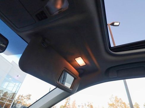 Used 2014 Toyota Camry SE image 57