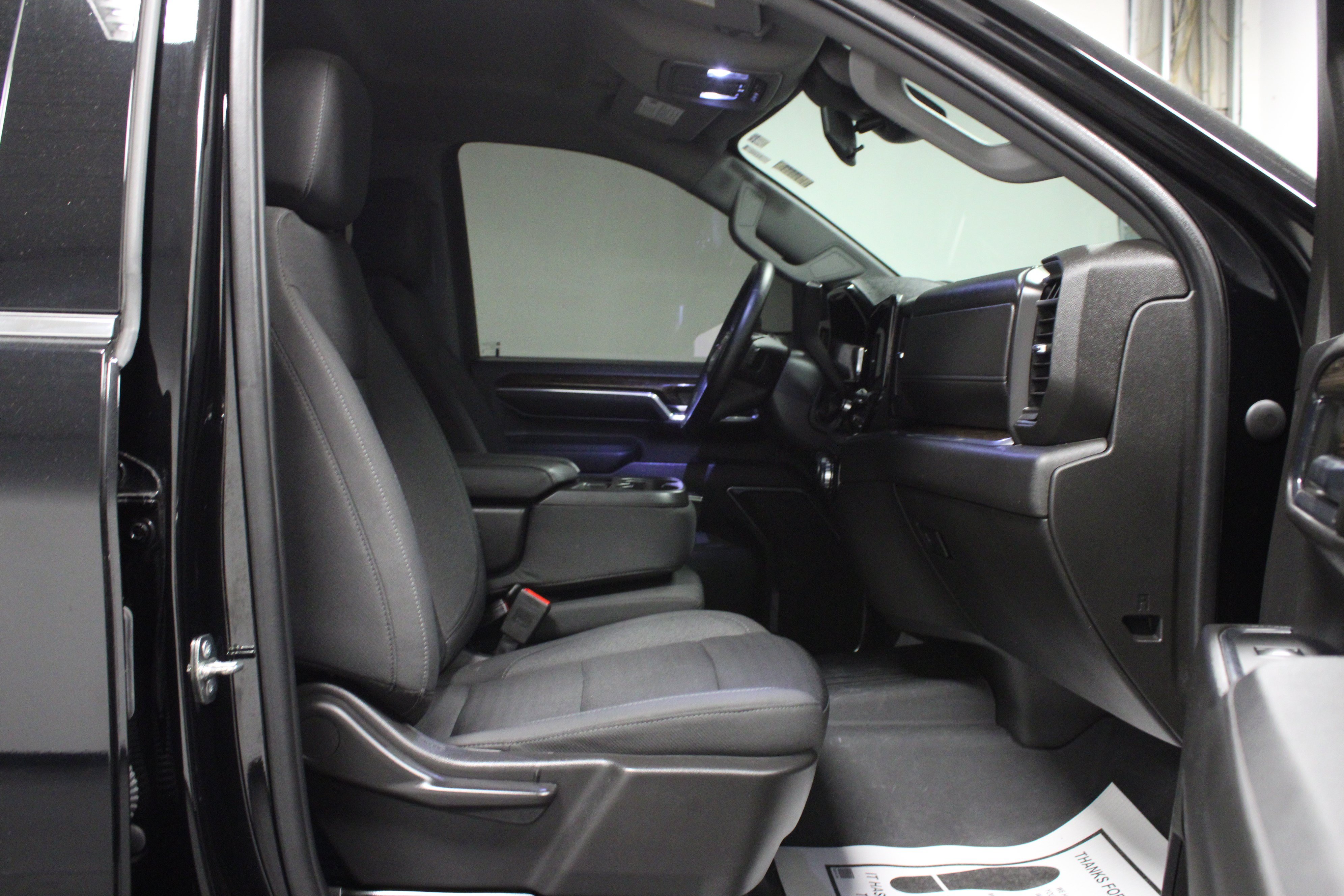 Used 2024 GMC Sierra 2500 SLE AWD/4WD image 15