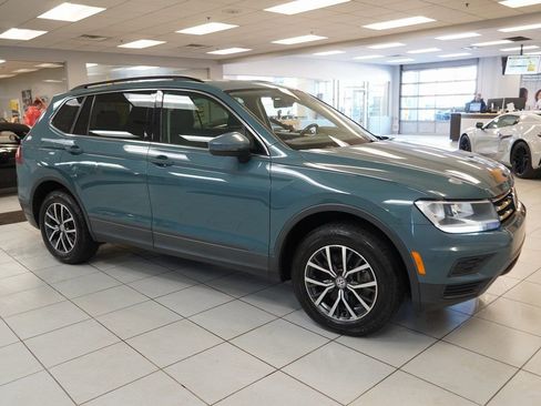 Used 2019 Volkswagen Tiguan S image 14