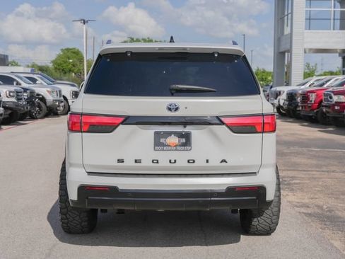 Used 2023 Toyota Sequoia Platinum AWD/4WD image 8