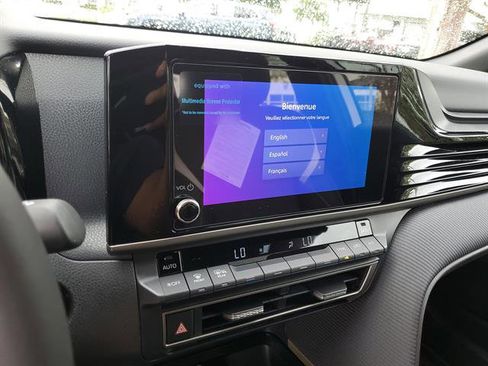 Used 2026 Toyota Camry SE image 43