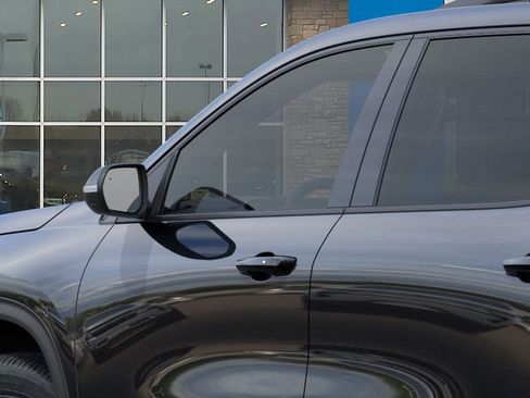 New 2026 Chevrolet Traverse LT w/ Midnight/Sport Edition image 12