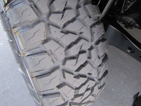 Used 2025 Ford F250 Lariat w/ Tremor Off-Road Package AWD/4WD image 85
