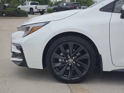 Certified 2025 Toyota Corolla SE w/ SE Premium Package FWD image 8
