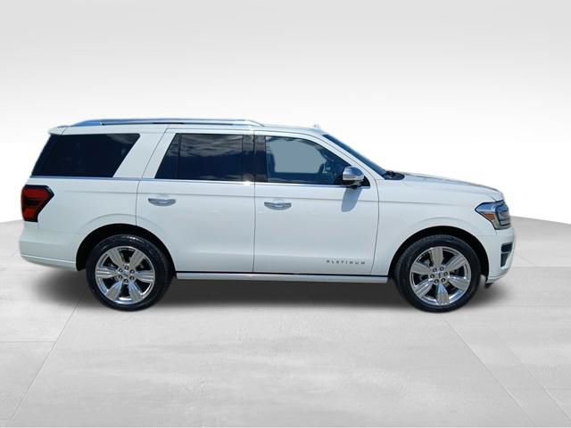 Used 2023 Ford Expedition Platinum AWD/4WD image 6