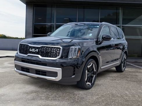 Used 2023 Kia Telluride EX FWD image 5
