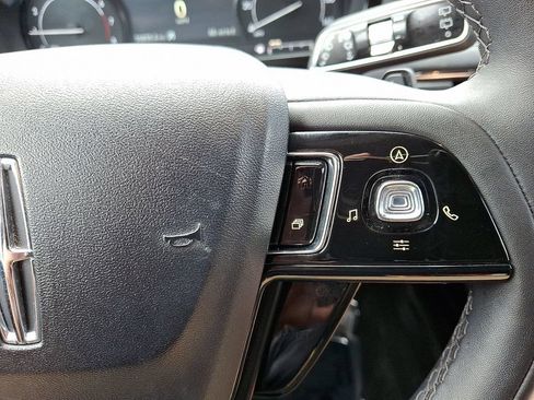Used 2022 Lincoln Corsair AWD w/ Equipment Group 101A image 22