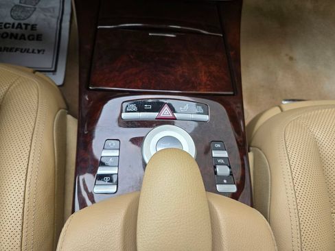 Used 2012 Mercedes-Benz S 550 4MATIC w/ Premium 2 Pkg image 33