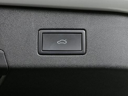 Certified 2023 Volkswagen ID.4 Pro S Plus image 24