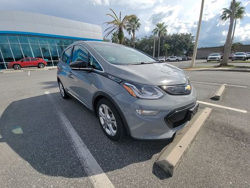 Used 2021 Chevrolet Bolt LT FWD image 1