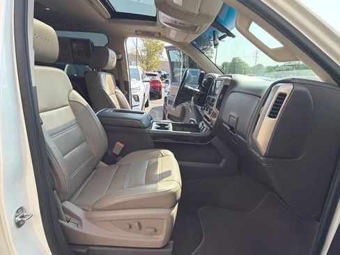 Used 2015 GMC Sierra 1500 Denali AWD/4WD image 27