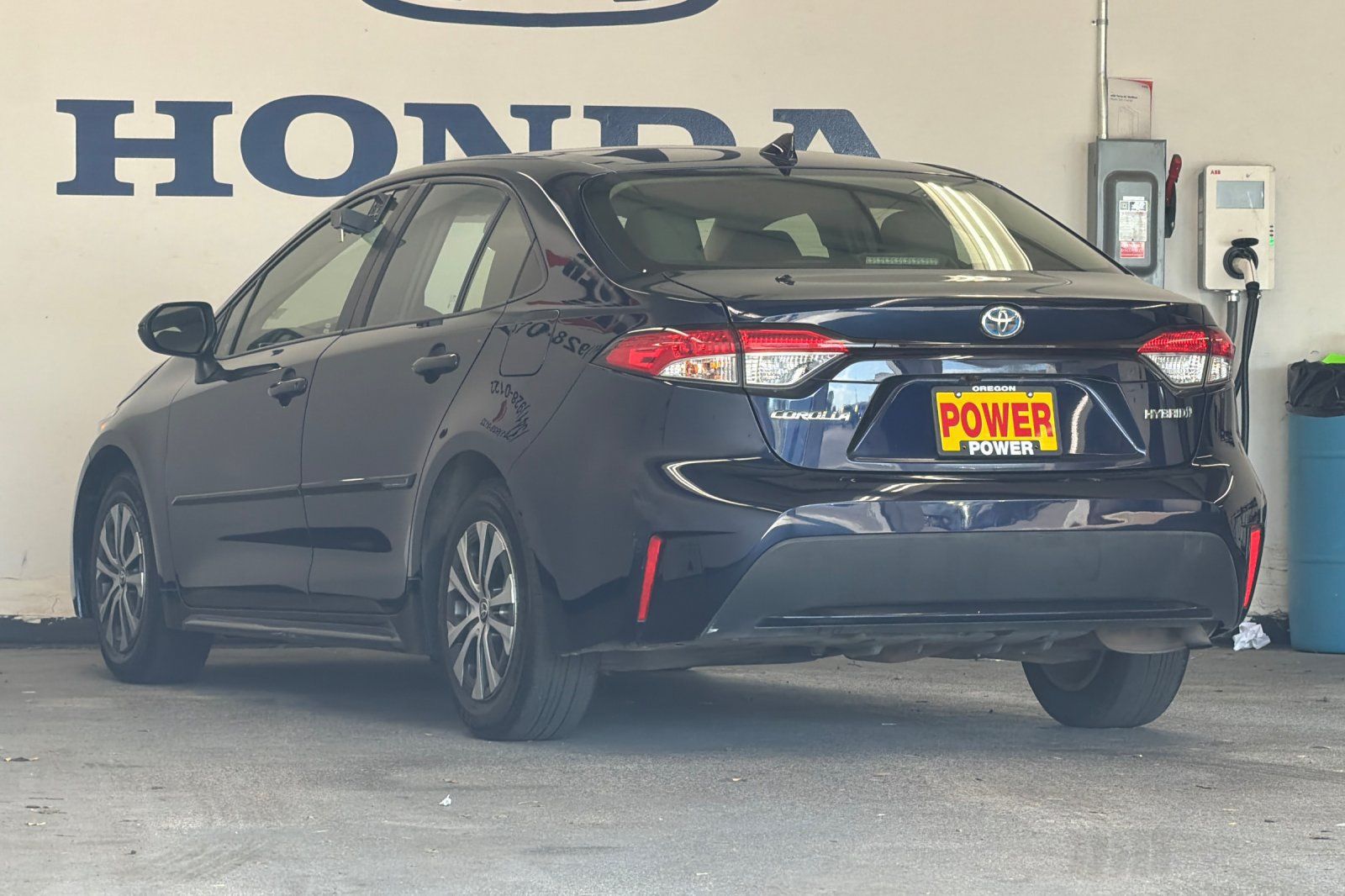 Used 2022 Toyota Corolla LE FWD image 5