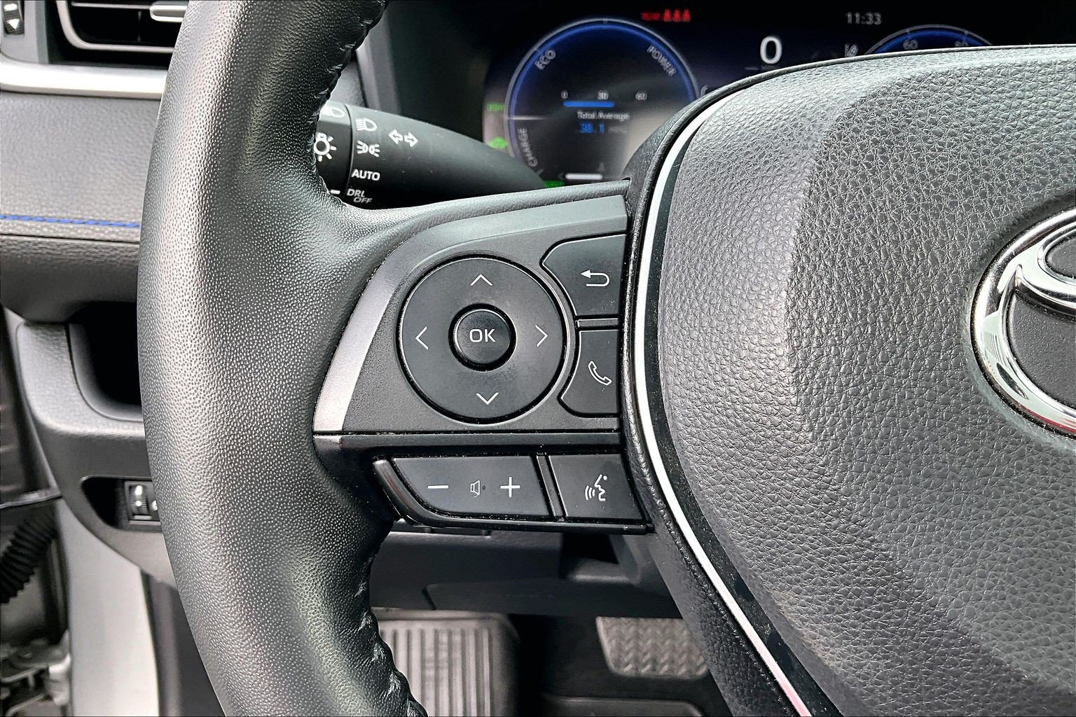 Used 2023 Toyota RAV4 XSE AWD/4WD image 15