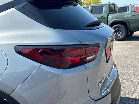 Used 2025 Chevrolet Blazer LT w/ Convenience Package image 13