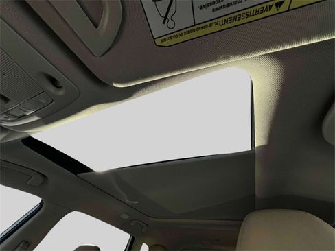 Used 2020 Nissan Rogue SL w/ Premium Package image 37