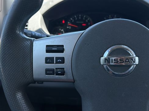 Used 2021 Nissan Frontier SV w/ Midnight Edition Floor Mats RWD image 26