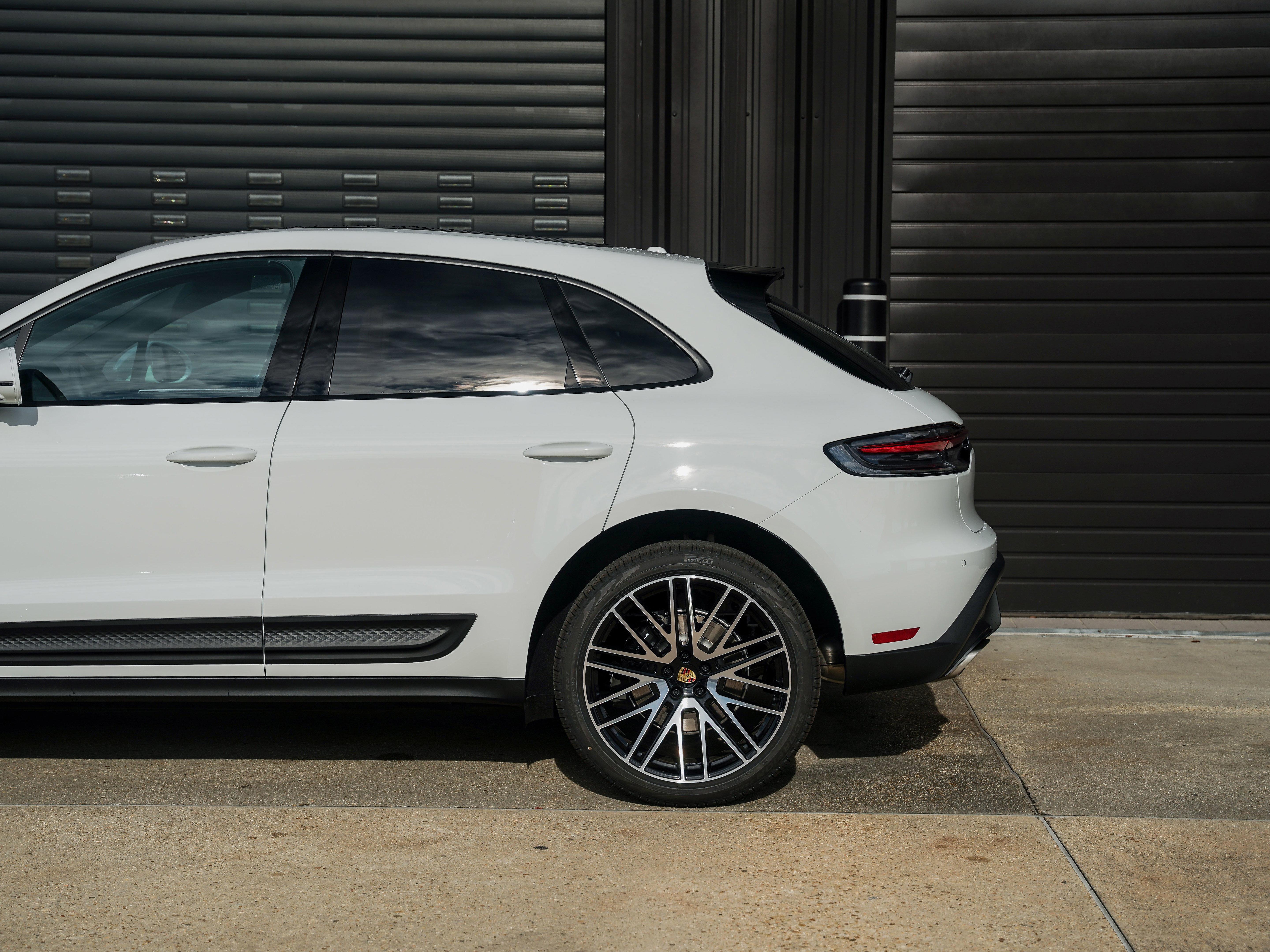 Certified 2026 Porsche Macan AWD/4WD image 12