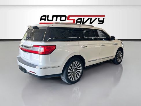 Used 2019 Lincoln Navigator Reserve AWD/4WD image 7