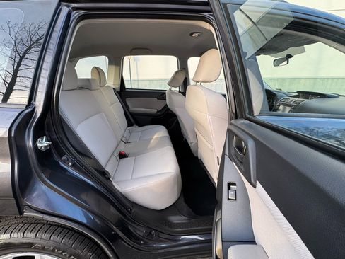 Used 2016 Subaru Forester 2.5i w/ Alloy Wheel Package image 13