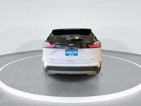 Used 2024 Ford Edge SEL image 7