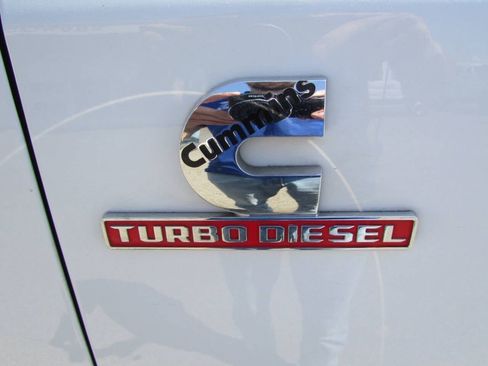 Used 2022 RAM 3500 Big Horn image 7