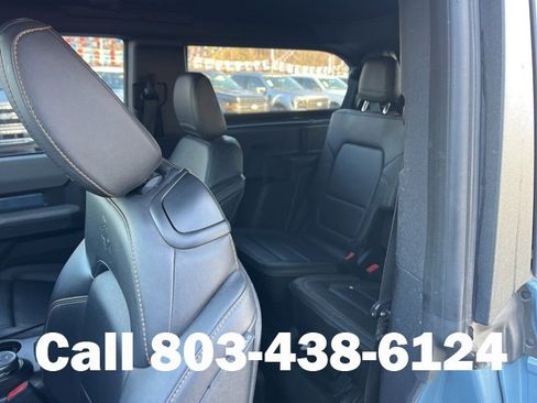 Used 2022 Ford Bronco Badlands image 9