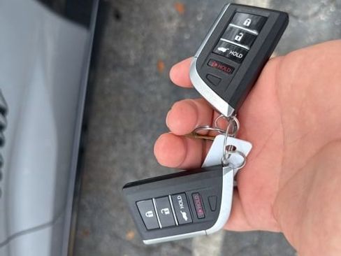 Used 2025 Acura ADX A-Spec image 5