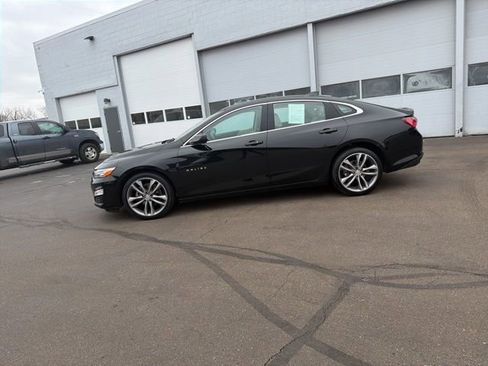 Used 2024 Chevrolet Malibu LT image 17