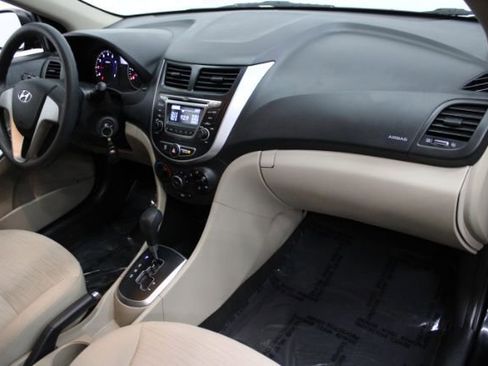 Used 2015 Hyundai Accent GLS FWD image 21