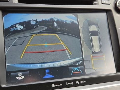 Used 2017 Toyota Highlander Limited Platinum image 15